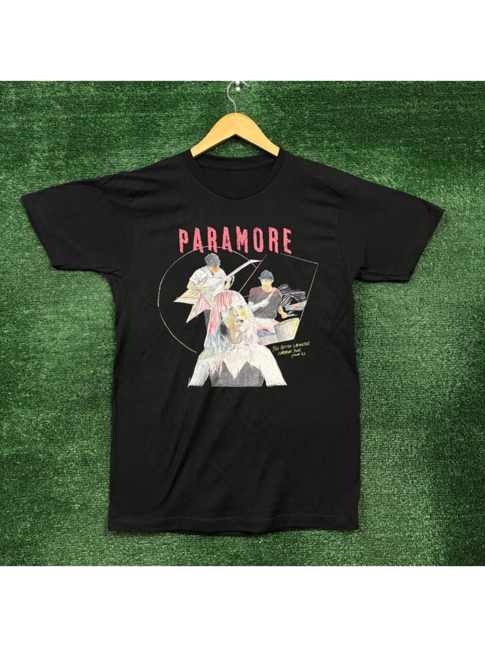 Paramore After Laughter T-Shirt Size Medium